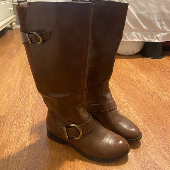 Brown Boots, size 7.5, Had them for a while but only worn once - Picture 3 of 4